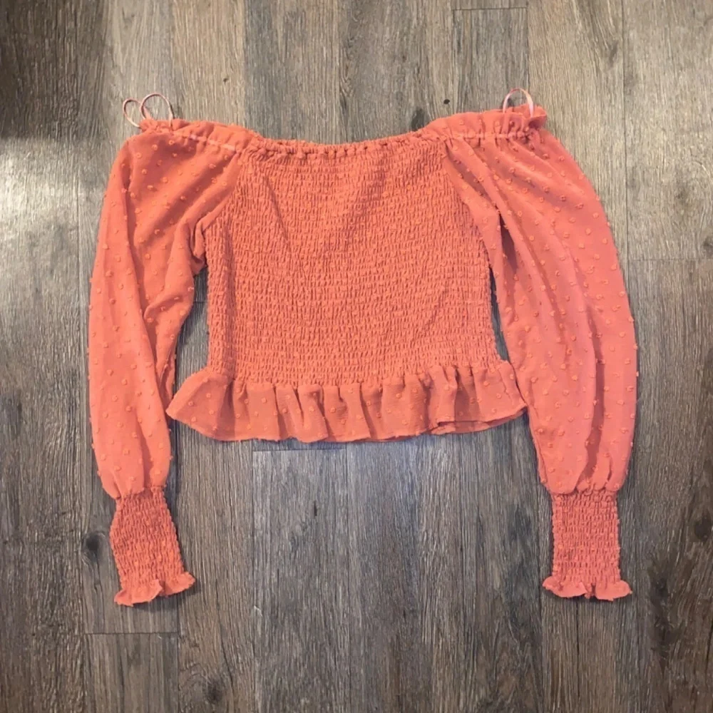 Q+A XL beautiful off shoulder top fall color